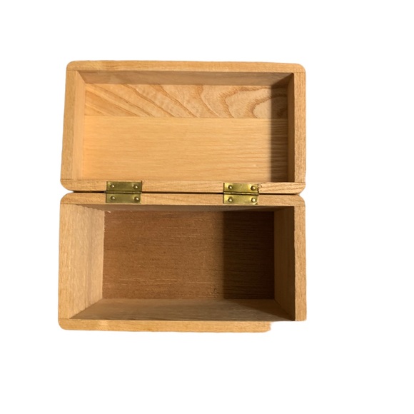 Vintage recipe box with rooster painting - Picture 3 of 10